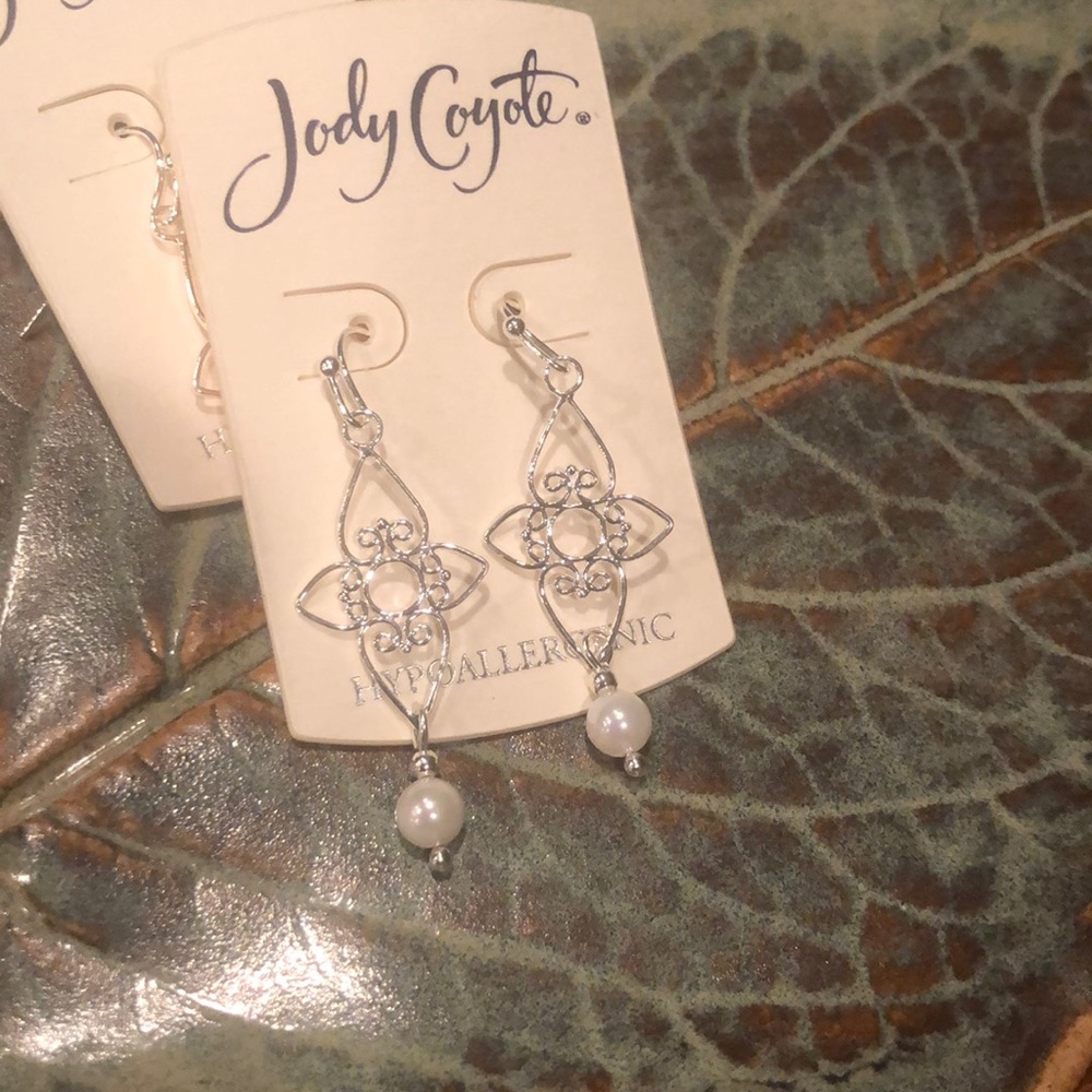 Earrings, pierced – entourage collection